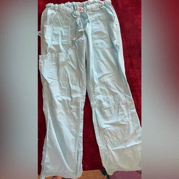 Koi cargo Nursing scrub pants - Picture 2 of 4